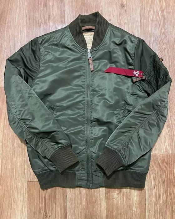 Бомбер Alpha Industries