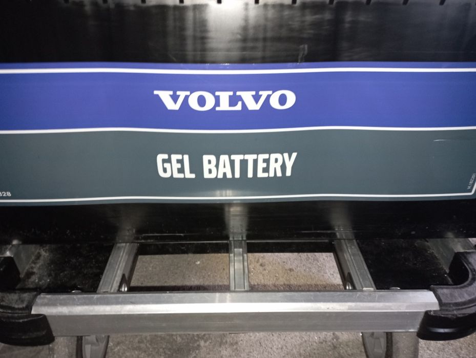 Baterias SOLARES en GEL e AGM 240 amp