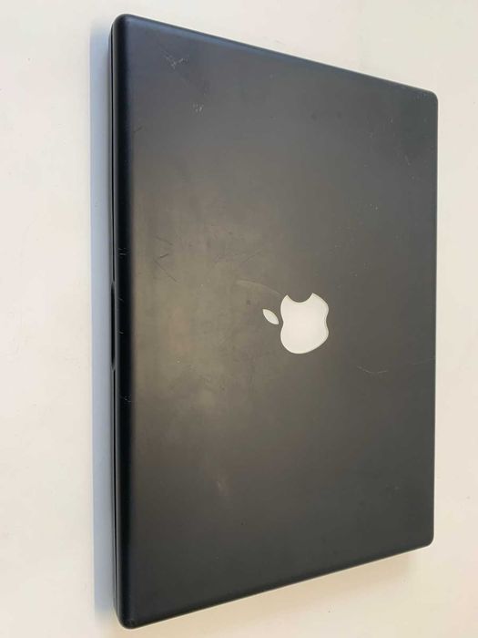 Ноутбук Apple MacBook