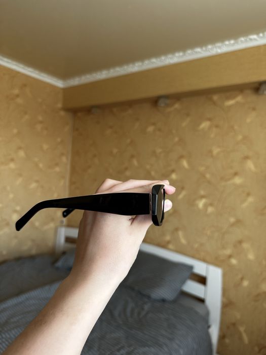 Сонцезахисні окуляри від фірми «casta»