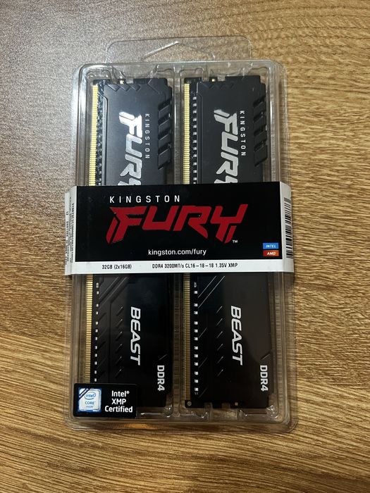 Kingston FURY 32GB (2x16GB) 3200MHz CL16 Beast Black