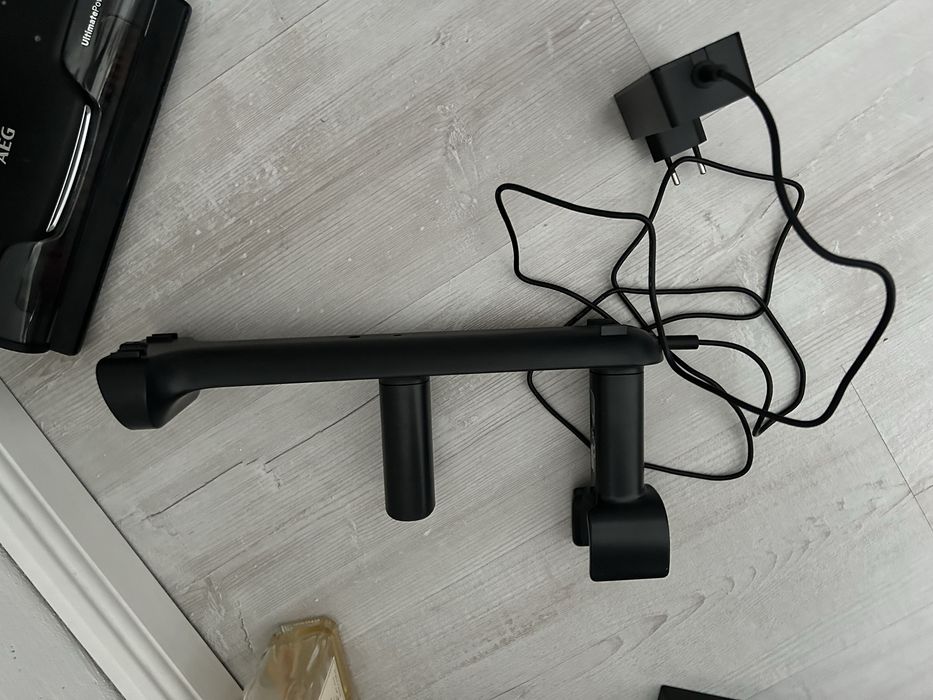 Odkurzacz bezprzewodowy AEG Ultimate AP81UB25SH