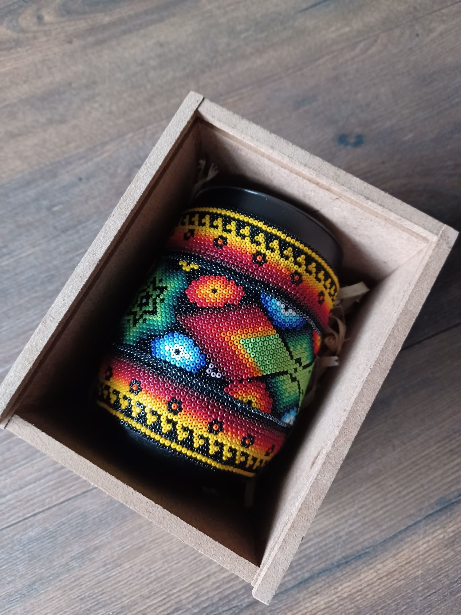 Oryginalny kubek meksykanski z koralikami handmade
