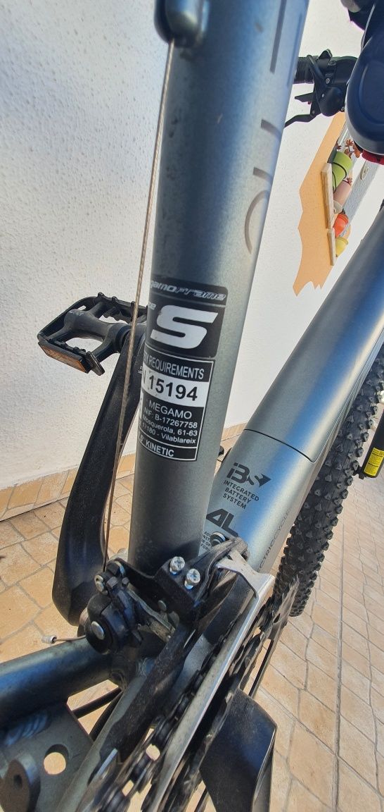 Bicicleta pedal assistido MEGAMO