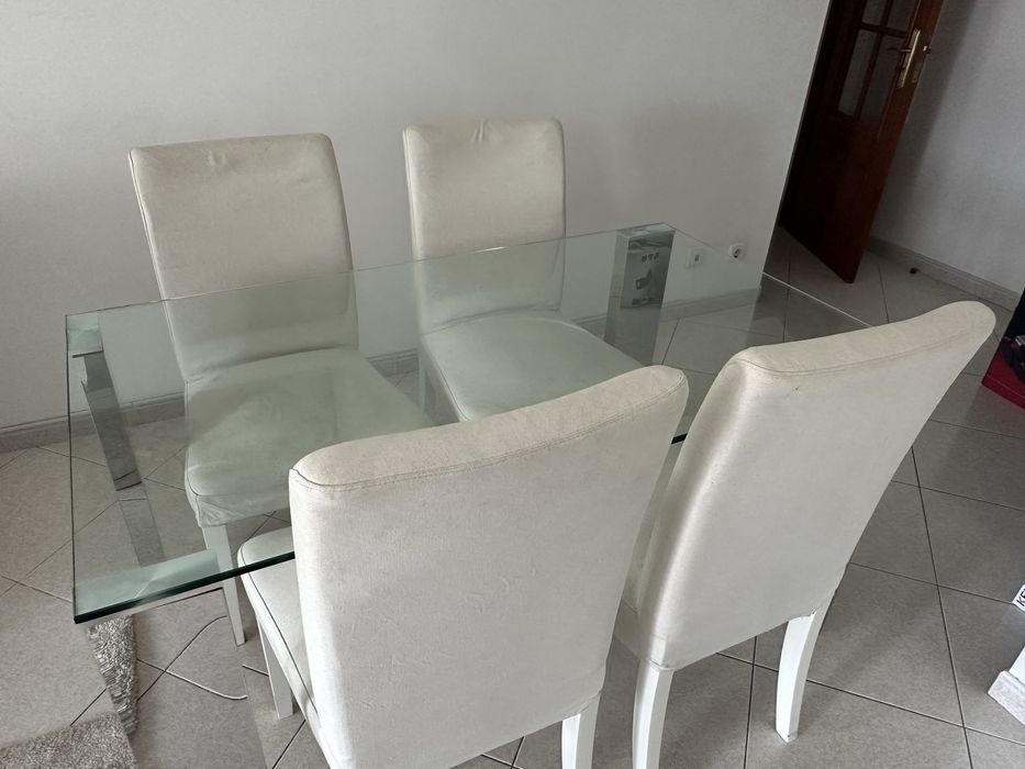 Mesa sala em vidro com 4 cadeiras