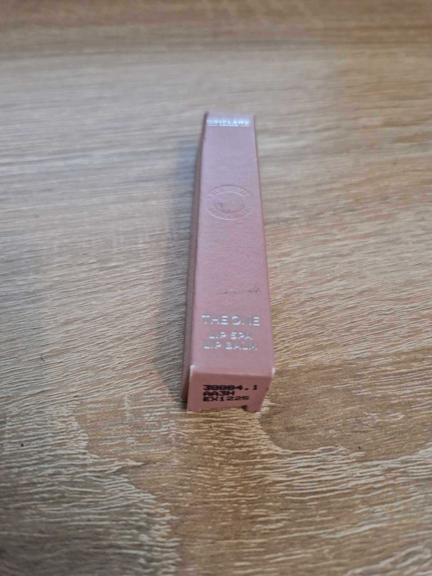 Oriflame, balsam do ust THE ONE Lip Spa; Coral