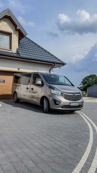 Wynajem Busa 9 osobowego z Kierowcą lub bez