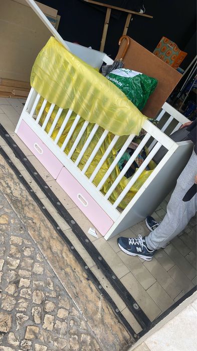 Berço de bebe menina