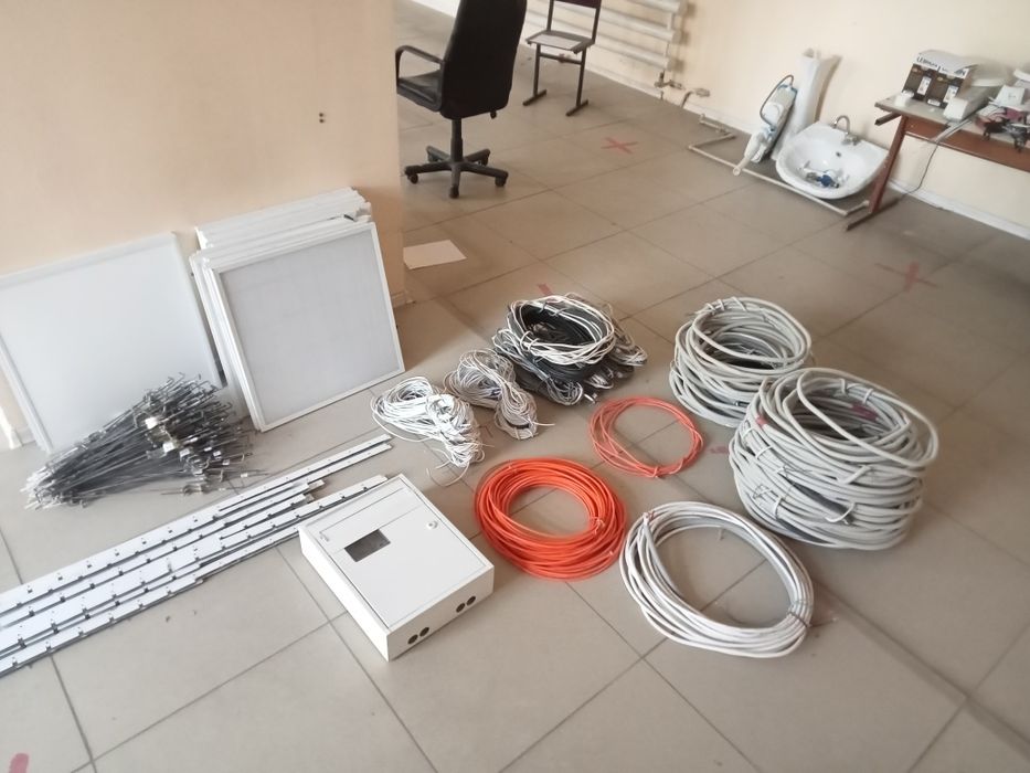 Продам електро счётчик и кабеля