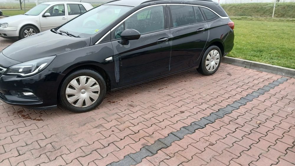 Opel Astra Opel Astra Sprts Tourer 12.2017r. 1,4 125km