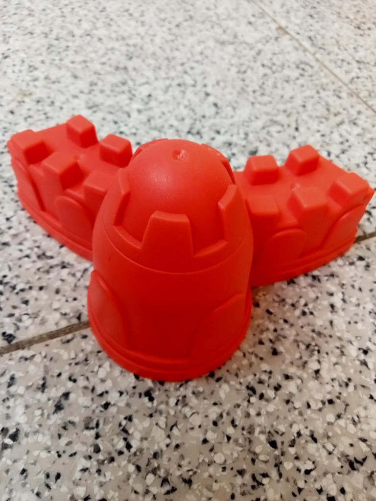 Brinquedos de praia variados