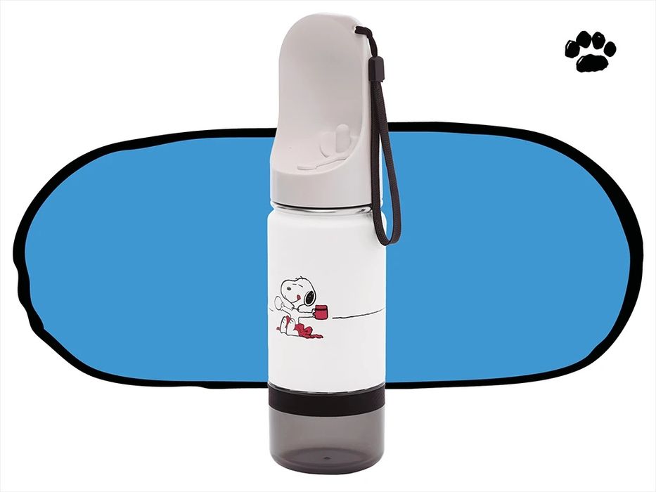 Garrafa com bebedouro para passeio com os patudos