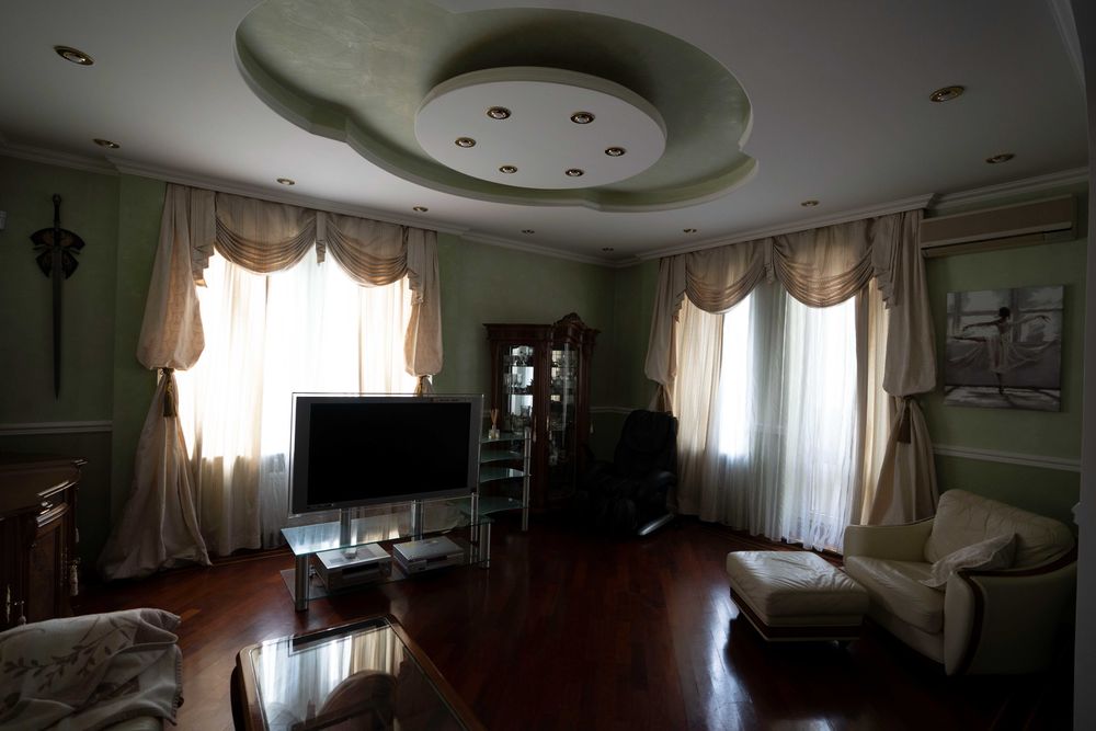 Продам 3кімнатну на вул. Дмитрівський 13а Цирк Золотоустівська