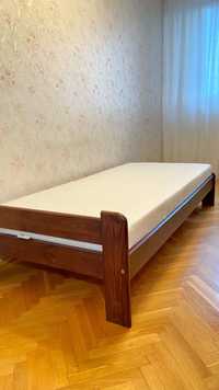Łóżko jednoosobowe drewniane
