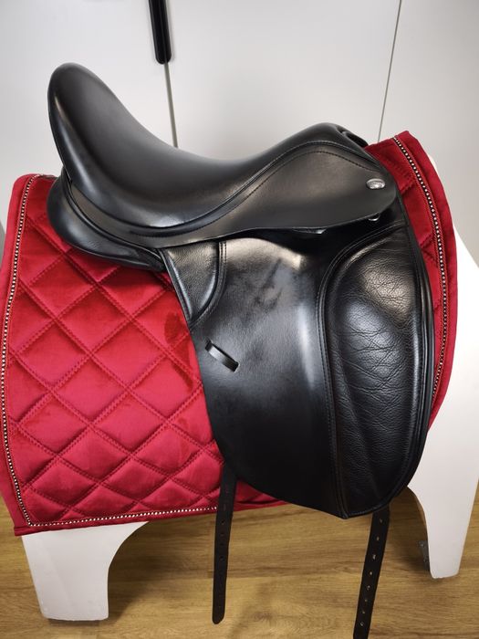 17 cali Thorowgood T8 siodło ujeżdżeniowe Id.573