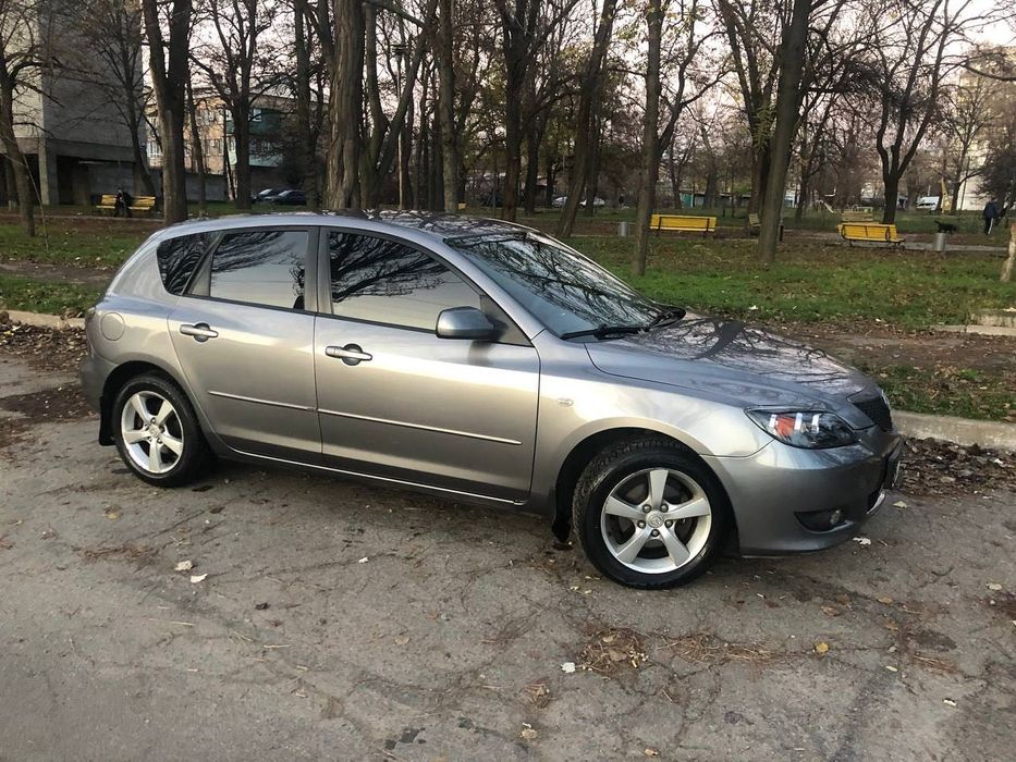 Продам автомобіль Мазда 3