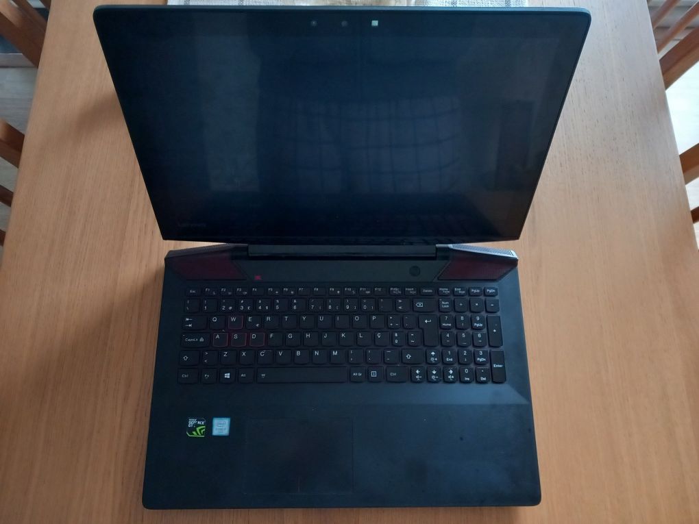 Lenovo Y700 15ISK GAMING