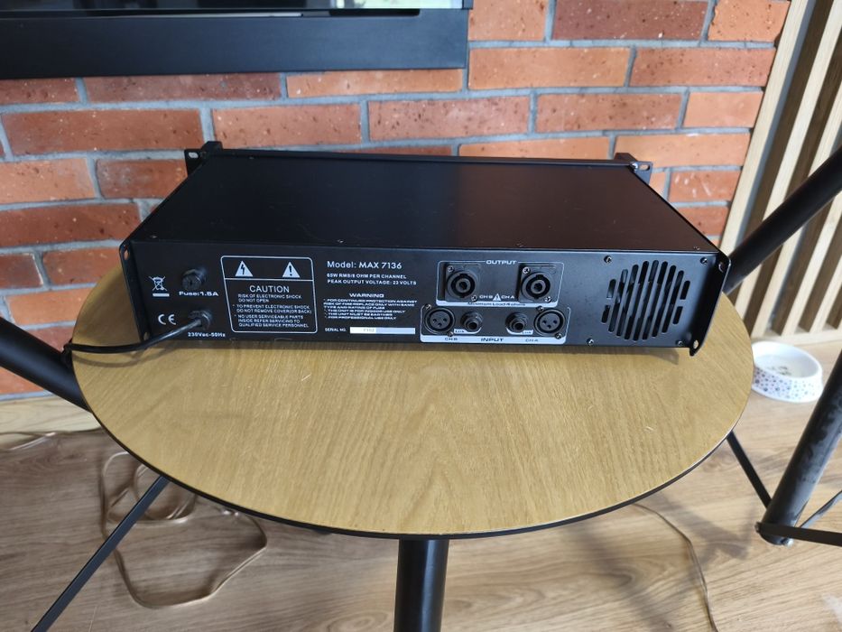 Końcówka mocy Maxeger Max7631 wraz z kolumnami HQ i statywami