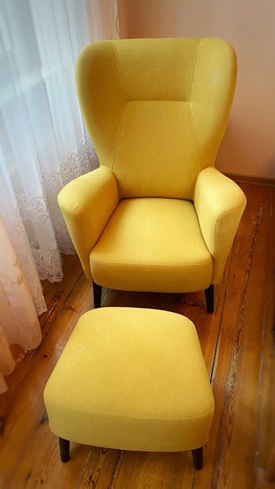Fotel uszak z podnóżkiem – żółty, nowoczesny, bardzo wygodny