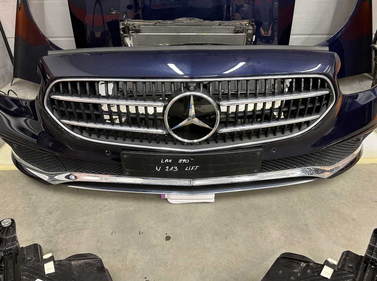 Бампер капот крыло фары комплект Mercedes E-Class W213 USA EU разборка