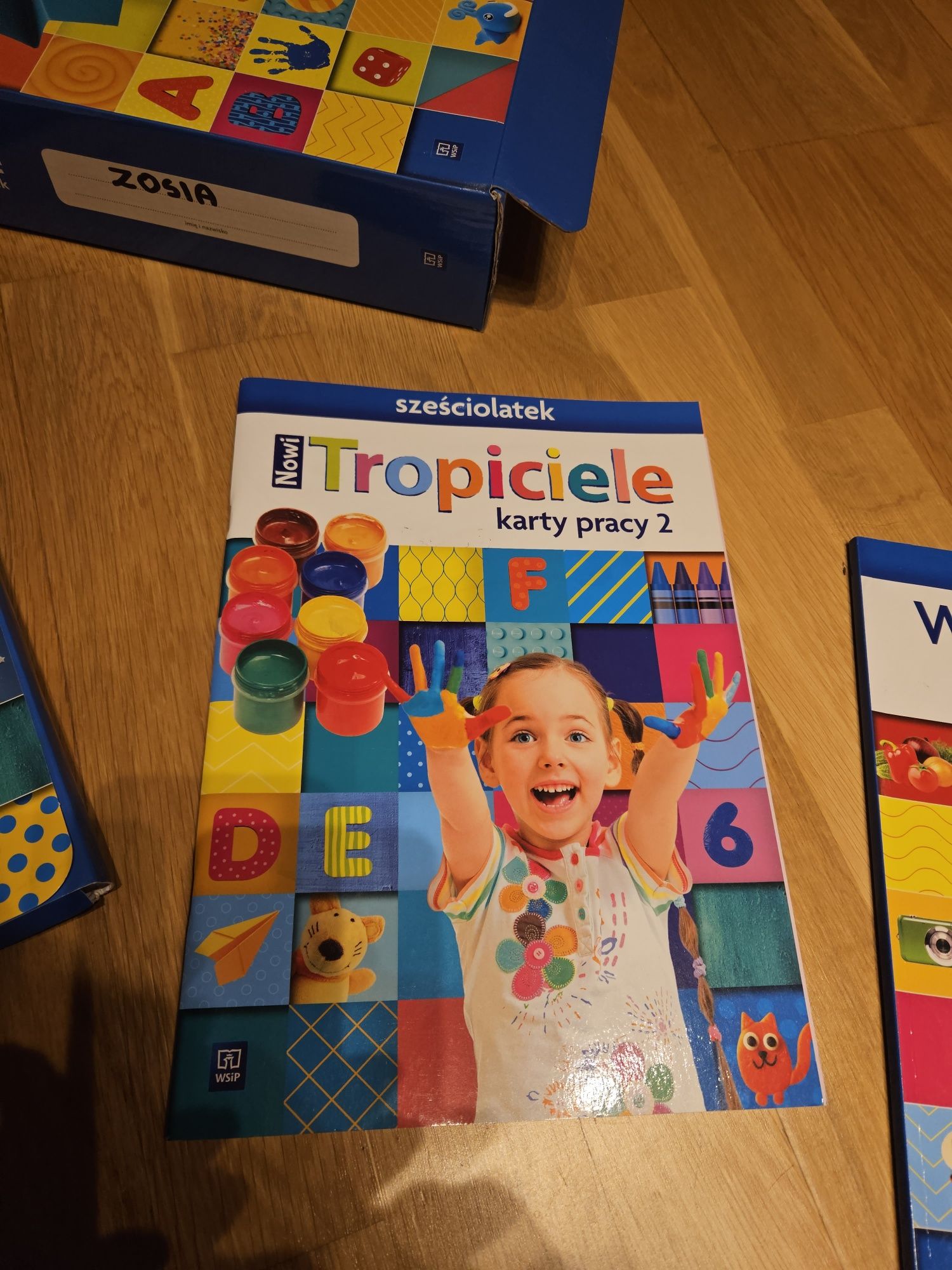 Nowi Tropiciele sześciolatek box