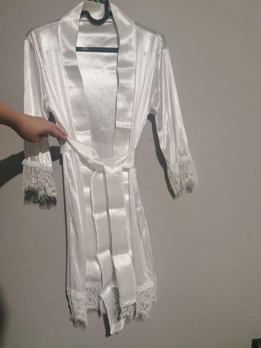 Szlafrok dla panny młodej na ślub biały