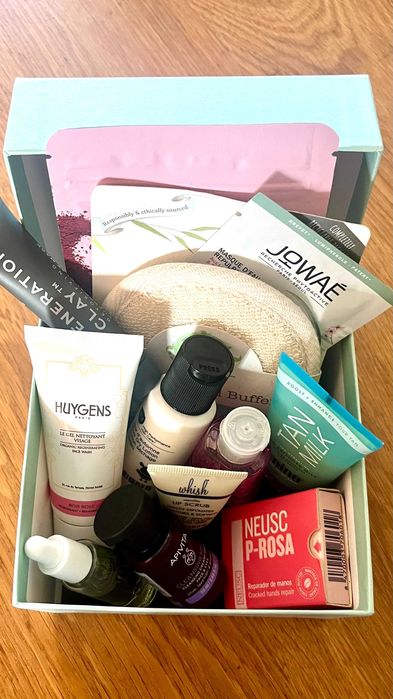 Coffret de Cuidados Corporais e Faciais