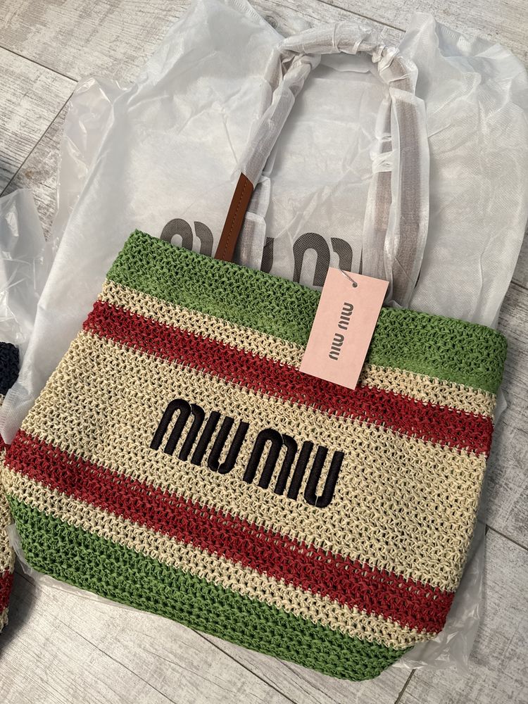 Сумка-Кроше Miu miu crochet bag солома та шкіра в кольорах 2025 тренд