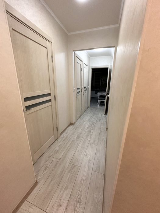 3 кімнатна квартира в Центрі з дизайнерським ремонтом[]