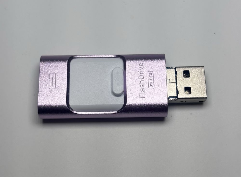 Pendrive 256 GB.