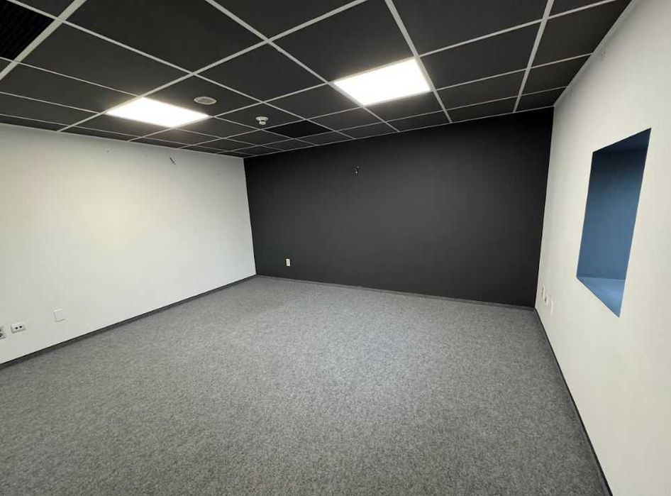 Офіс у БЦ, вул.Шовковична, м.Палац Спорту