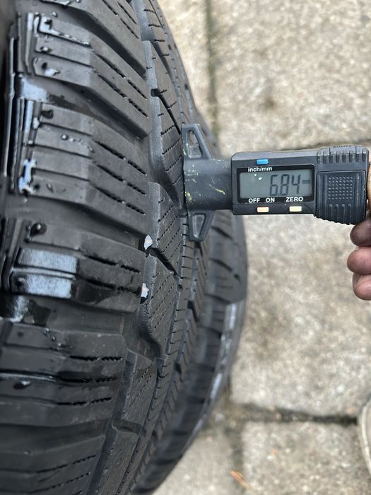 42 Opony Zimowe NANKAMG 226/60/17 Bardzo Ładne