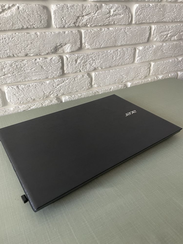 Ноутбук Acer Aspire E5-573G