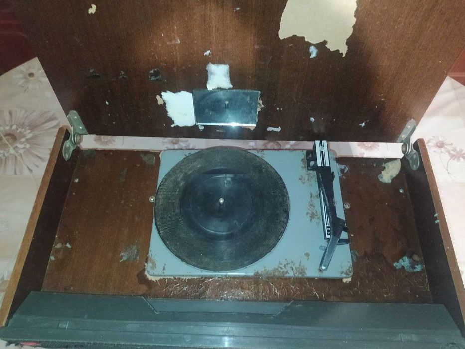 Радиола "Рекорд-354" СССР