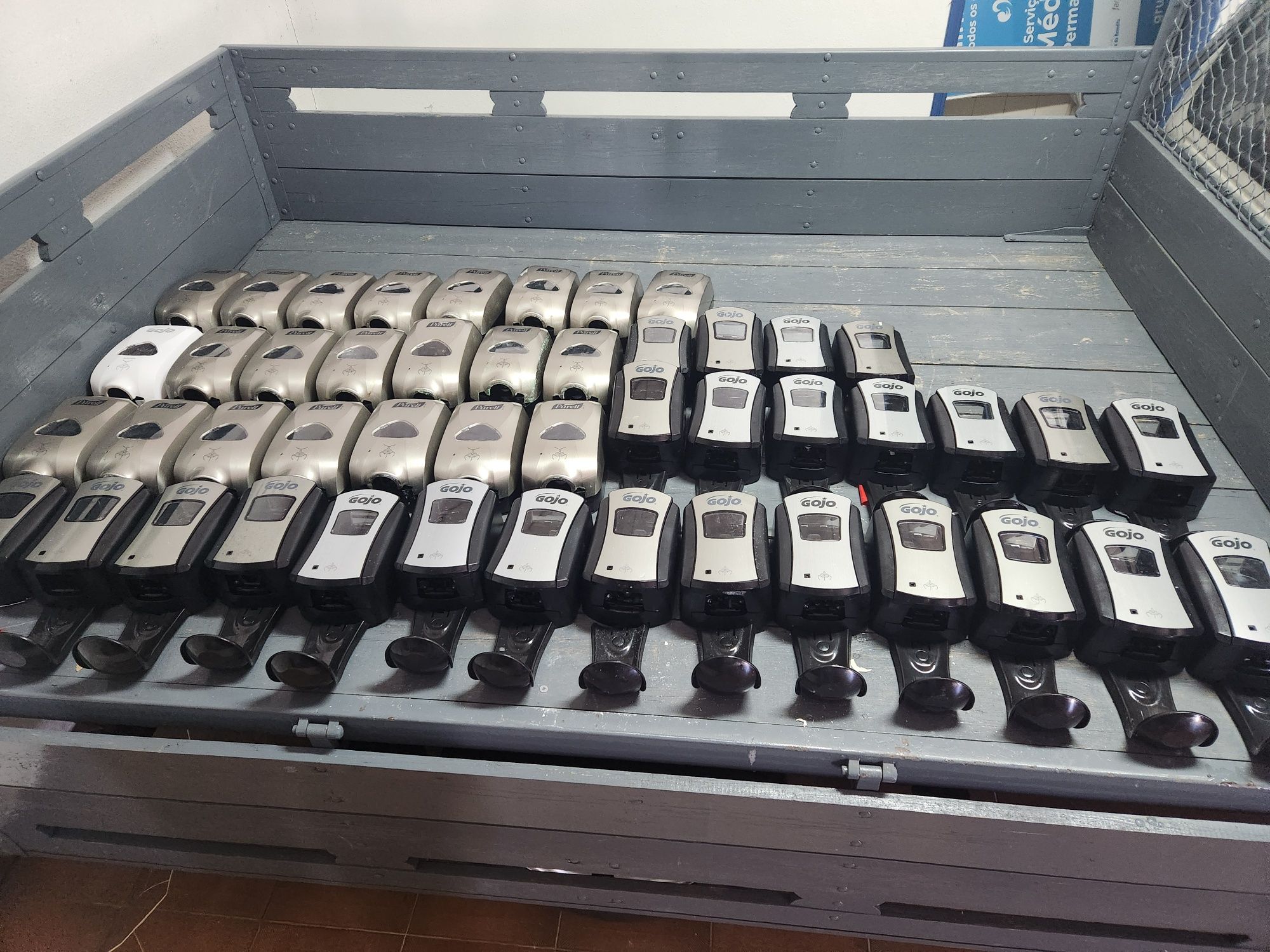 Lote de 48 dispensadores automáticos