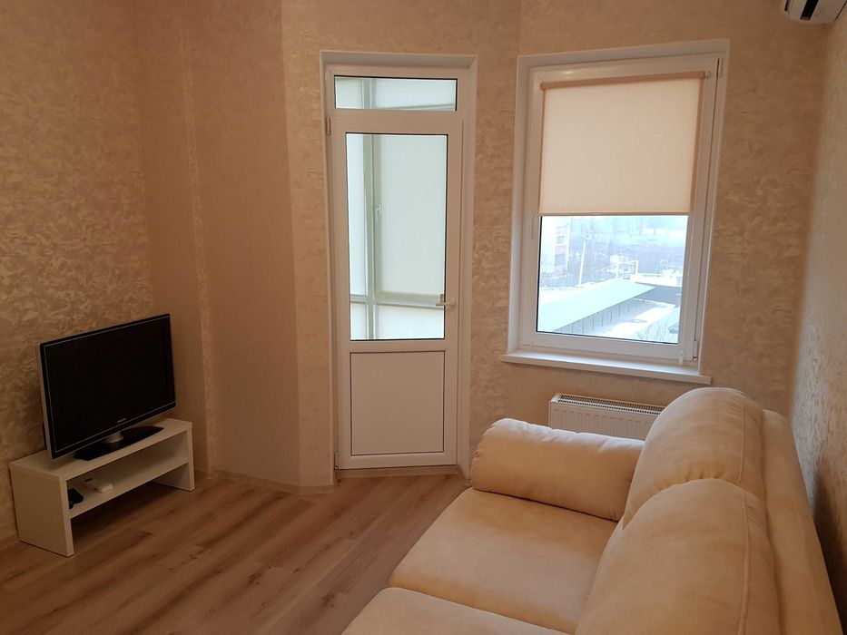 Продам 1к. квартиру, 4 эт., в массиве "Радужный"/Небесной сотни, Одеса