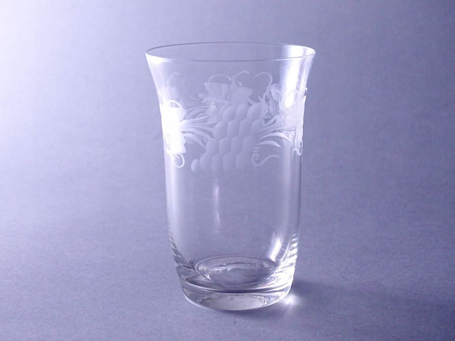 zabytkowa szlifowana kryształowa szklanka