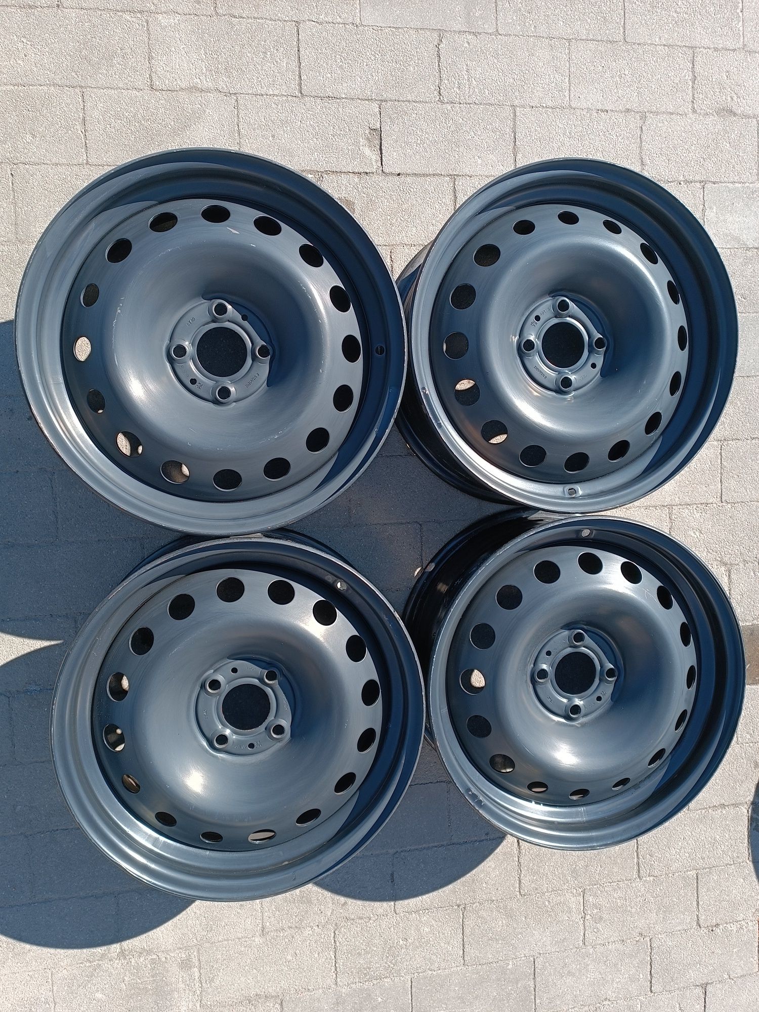 Felgi stalowe Renault Captur 4x100 6.5J16 ET40