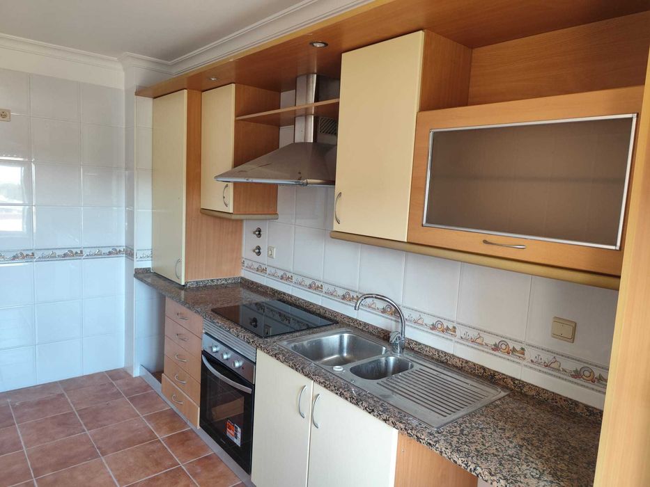 Apartamento T2 com parqueamento e elevador Vila Franca de Xira