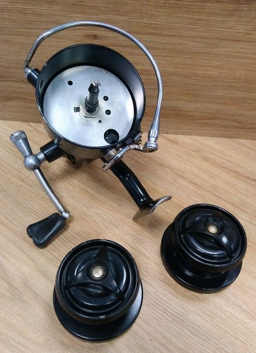 Stary kołowrotek kolekcjonerski Mitchell Garcia 330 Otomatic