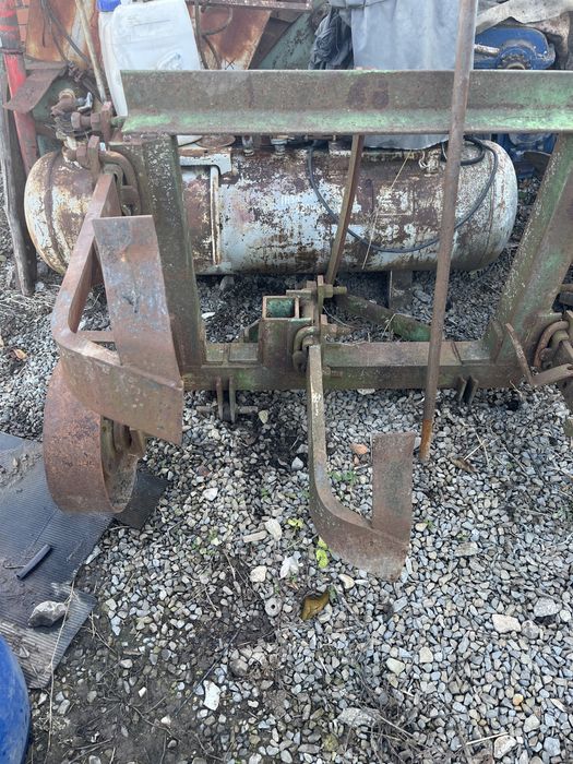 Бурякопідкопувач