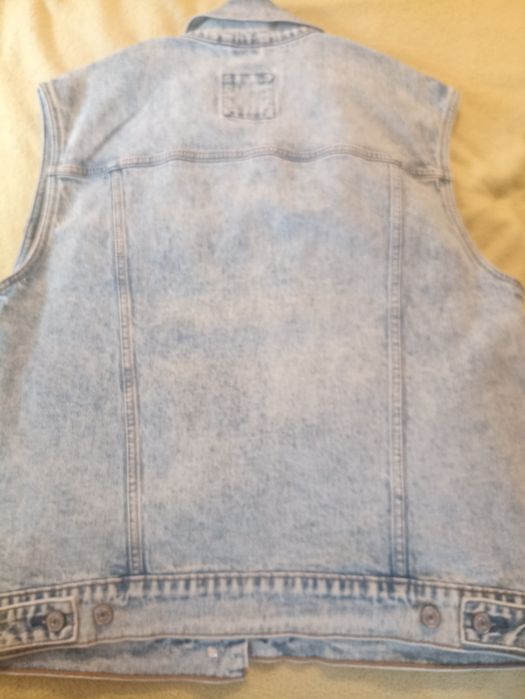 Dżinsowa kamizelka  Ambecrombie