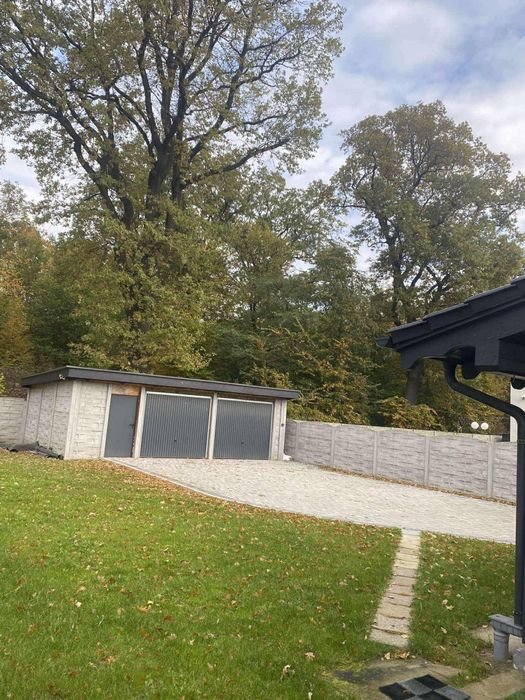 Bliźniak 117 m z działką 550 m, garażem 2 stanowiskowym i klimatyzacją