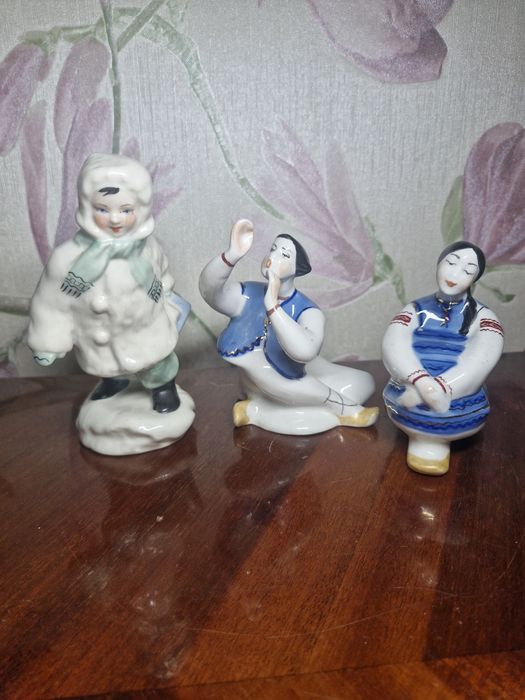 Фарфоровая статуэтка, раритет, антиквариат, фарфор.  Порцеляна