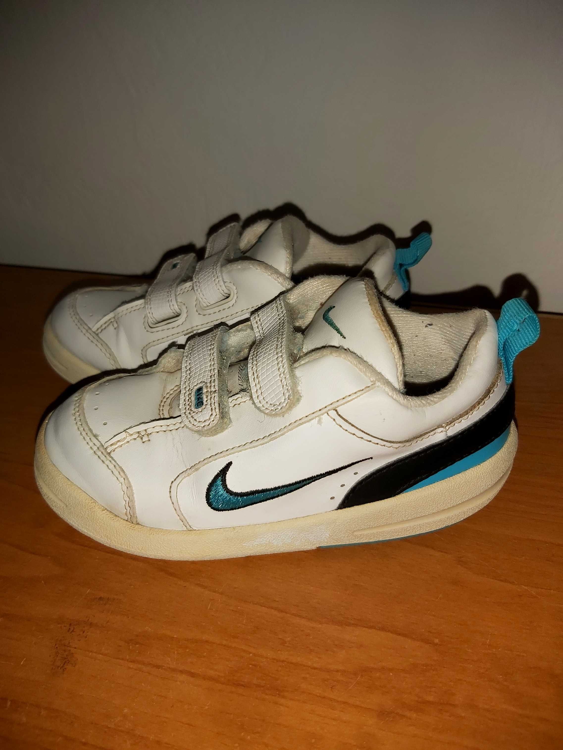 (99)  Adidasy Nike r. 26 chłopięce