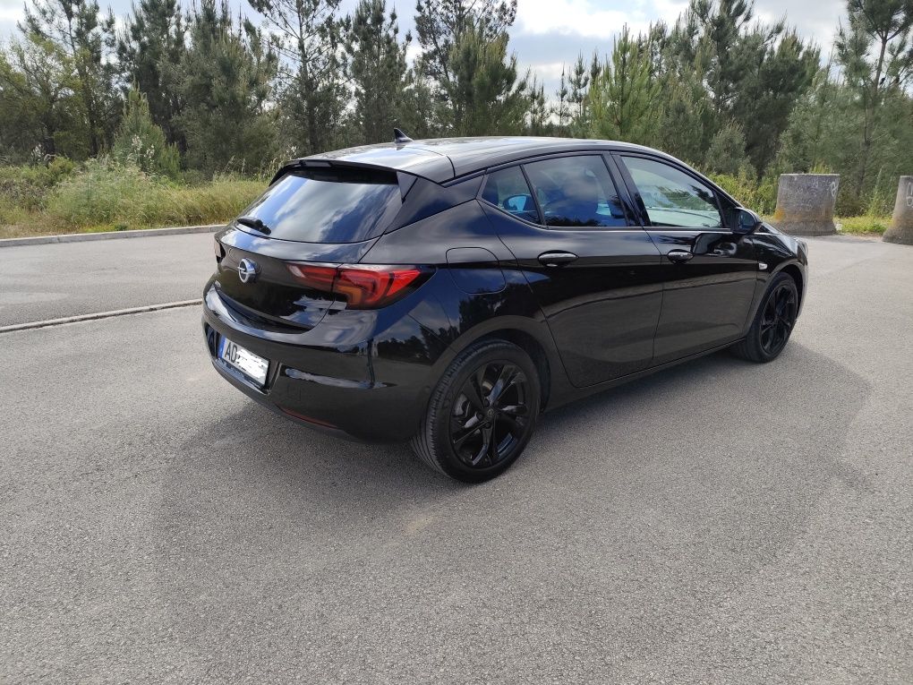 Astra 1.2 turbo  25000km ultimate