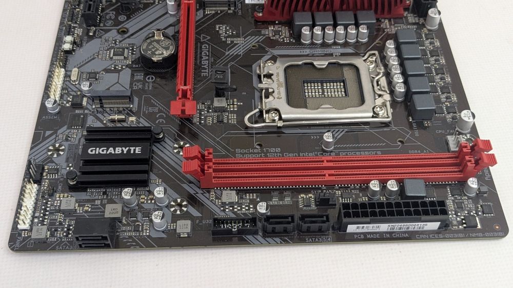 Материнська плата Gigabyte B660M Gaming DDR4 Socket 1700\Гарантія!