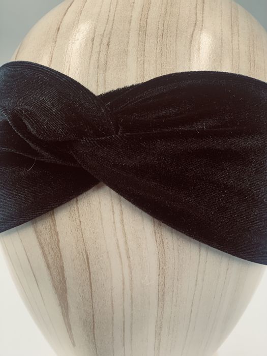 Welurowa opaska przeplatana czarna handmade