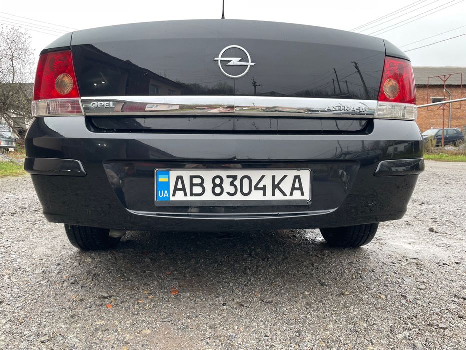 Автомобіль Опель Астра