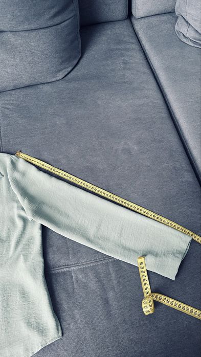 Літній жіночий костюм